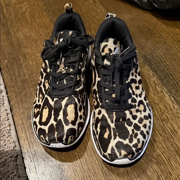 APL Athletic Propulsion Labs Iconic Pro Leopard Print Calf Hair Sneakers - Picture 2 of 4